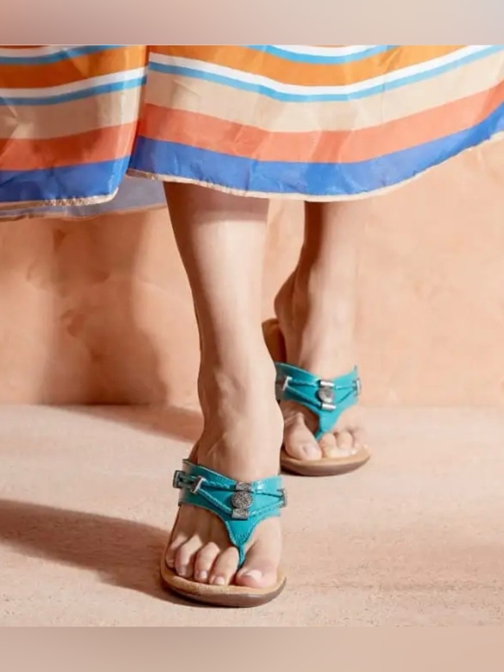 Minnetonka Teal Silverthorne 360 Sandals size 7.5 | NWOT